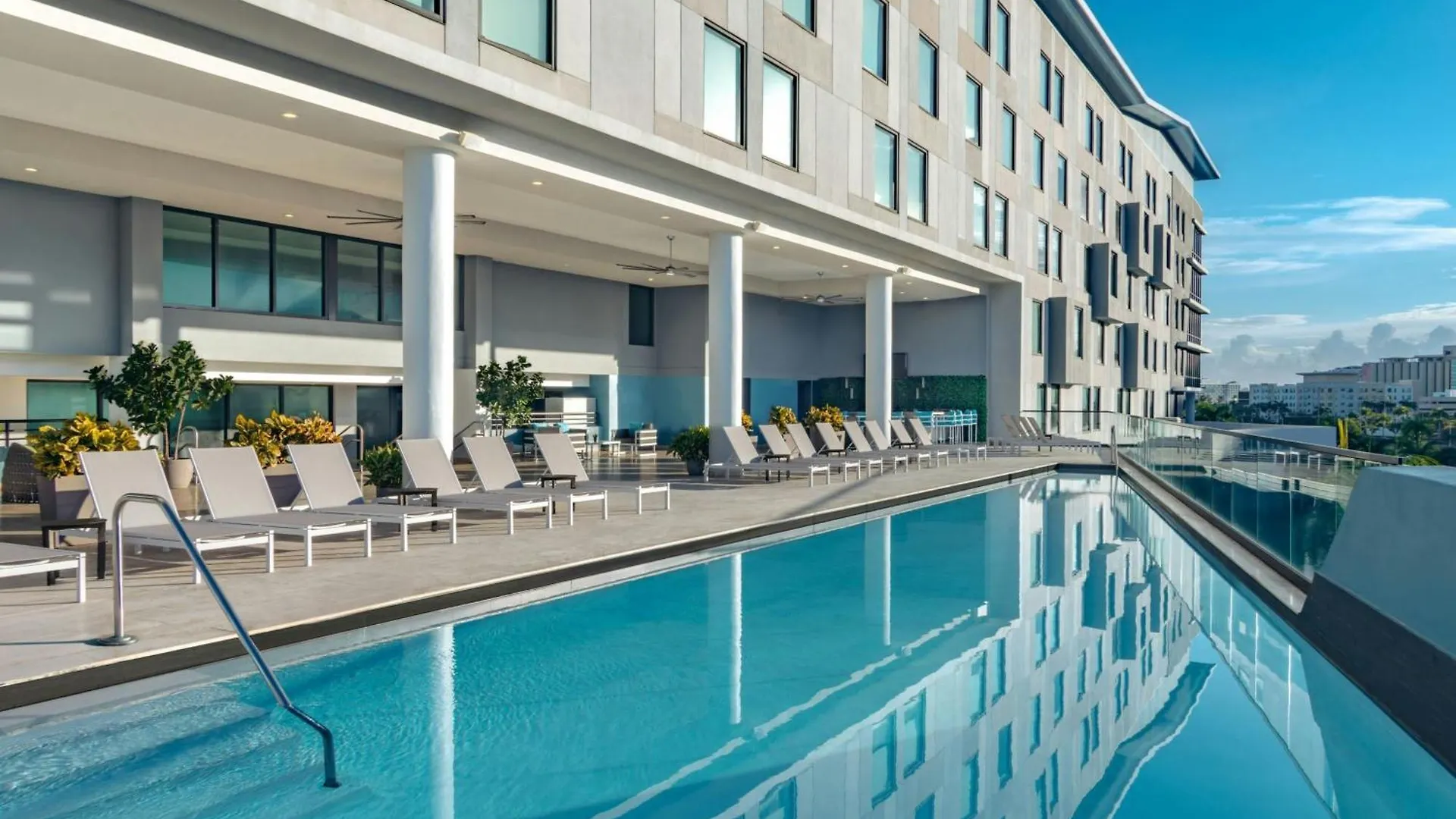 Aloft San Juan Hotel